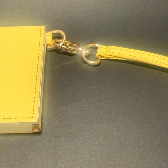 Ted Baker Vintage Y2K Yellow Patent Leather Wristlet Clutch Wallet Japan NWT - Picture 3 of 7